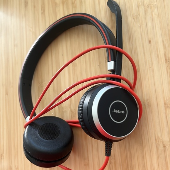 Jabra Headset with Mouthpiece - Picture 2 of 2